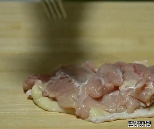 雞腿的新吃法，不蒸不煮不烤，不用一滴油，外香內(nèi)酥太好吃了
