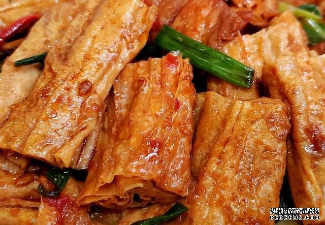腐竹這么做，比肉還好吃，鮮香美味超下飯，必備家常菜