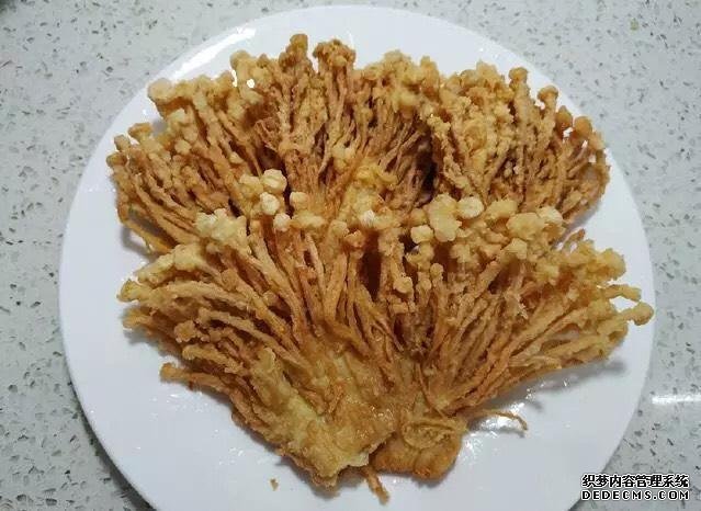竟然被五塊錢的金針菇撩到了，怎么從來(lái)沒(méi)想到還能這樣做？