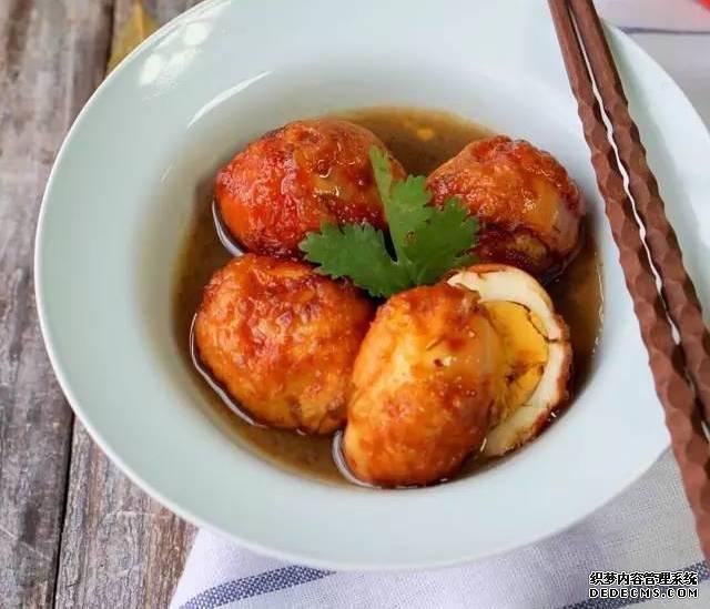 這幾款虎皮菜，簡(jiǎn)直堪稱(chēng)下飯的神菜，一個(gè)人可以吃三碗。