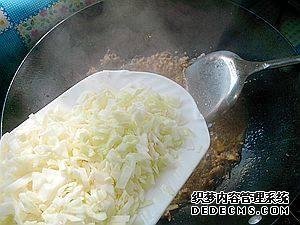 雜蔬肉末炒粉絲最好吃的做法，脆爽Q彈不粘鍋，色香味俱全