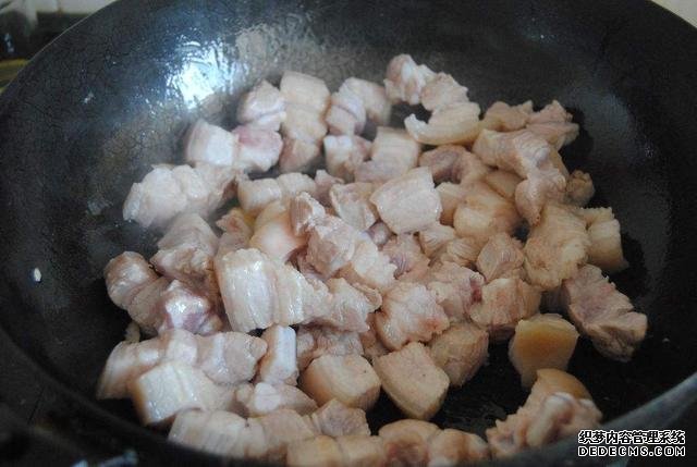 學(xué)會這樣做梨子燉肉，真是太香了，美味解饞超好吃，上桌就掃光