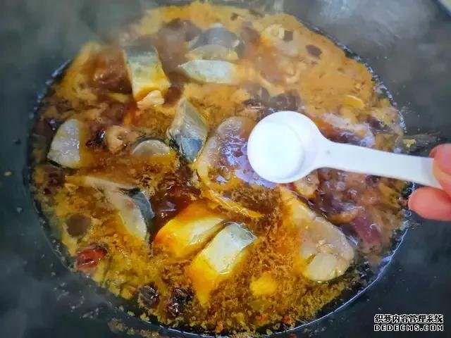 遇上這魚(yú)從不手軟，一買(mǎi)就是10斤，肉嫩刺少營(yíng)養(yǎng)高，每次都吃不夠