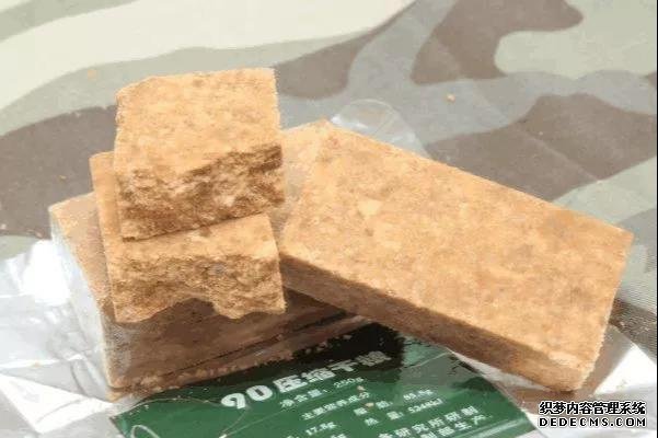 假如世上只剩下這幾種難吃的童年零食，你會(huì)選哪個(gè)吃？
