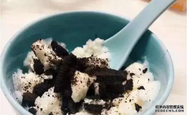 5種被以為凍了難吃的零食，講真的，薯片凍后好吃得不像話