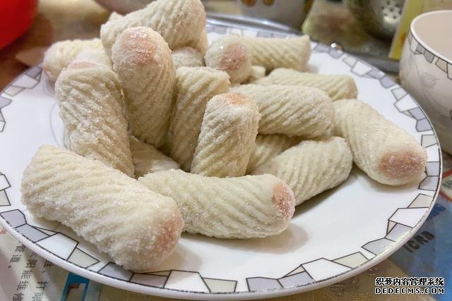 假期快結(jié)束，家里食材剩太少，湊齊食材，也要做頓簡單“大餐”