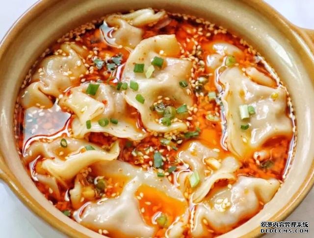 酸辣開胃的酸湯水餃，吃完實(shí)在是太爽了