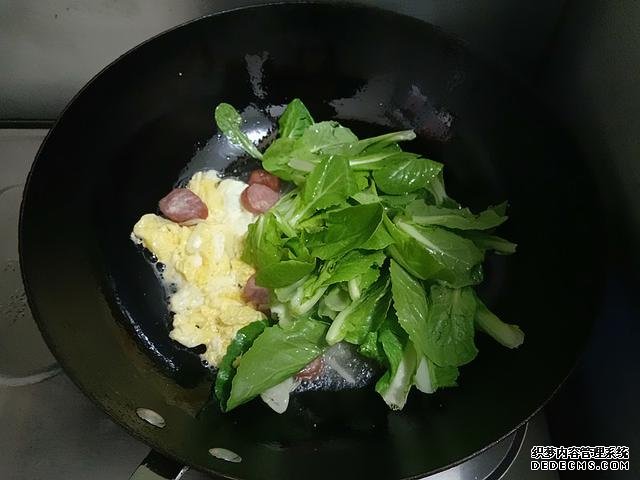 好吃到舔盤的時蔬炒面，十分鐘搞定，不知吃什么的時候，就吃它吧