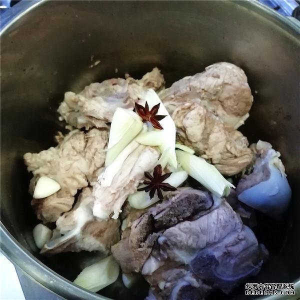老公隔三差五就饞這菜，1斤才12元，比紅燒肉香多了，1周吃1次