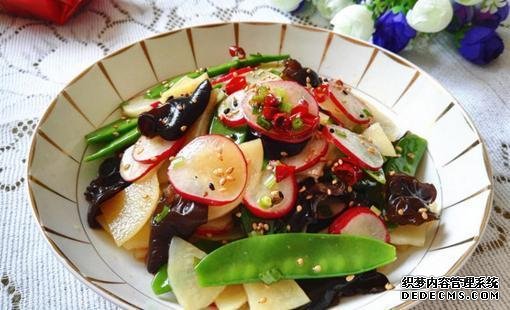 15道葷菜熱菜做法，10道涼菜下酒菜做法，簡(jiǎn)單易做，待客備用