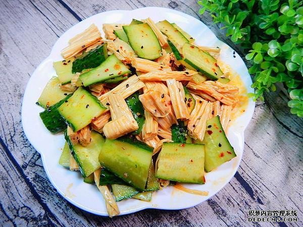 15道葷菜熱菜做法，10道涼菜下酒菜做法，簡(jiǎn)單易做，待客備用