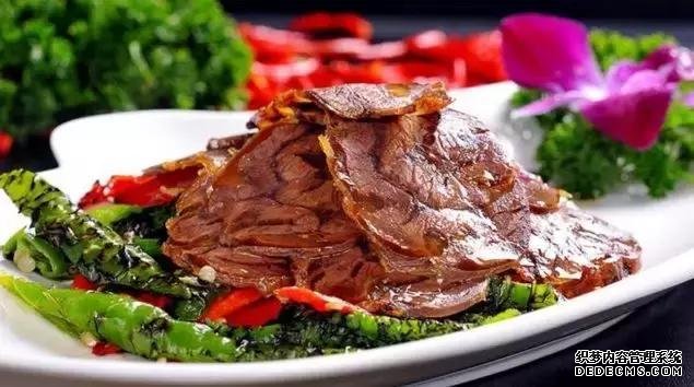 舌尖上的誘惑：燒椒拌牛肉、掛漿茄子、香芋丸，好味道在家做