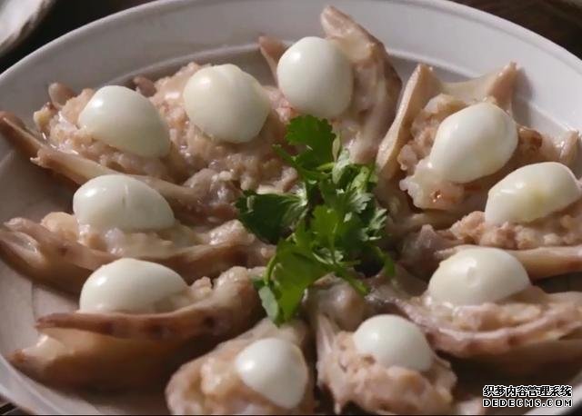 教你做安徽名菜掌上明珠：掌白珠明，好吃又好看，饞的人直流口水