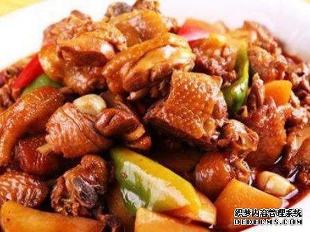 椒鹽九肚魚，虎皮青椒，秘制湘鍋雞這幾道家常菜的做法