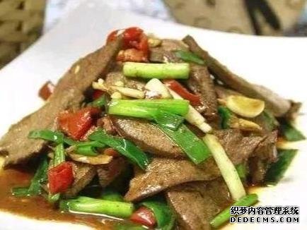 香菜爆豬肝，剁椒梅鱭魚(yú)干，蕃茄魚(yú)片這幾道家常菜的做法