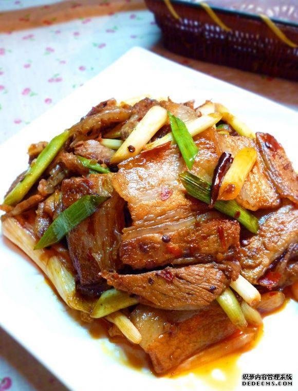 回鍋肉最好吃的做法，好吃又下飯，一人吃一盤(pán)，越吃越想吃