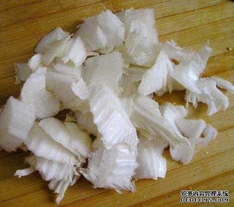 家庭版自制水煮肉，肉嫩軟滑，麻辣鮮香，每次做都不夠吃