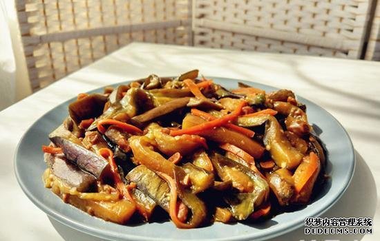 愛(ài)生活愛(ài)美食，幾道菜肴送給你，做法詳細(xì)，好味道你一定能做出來(lái)