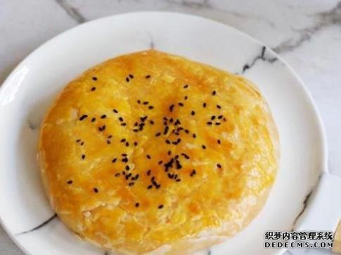香蕉酸奶三明治、芝士紅薯餅、豆腐肉夾這幾道家常菜的做法