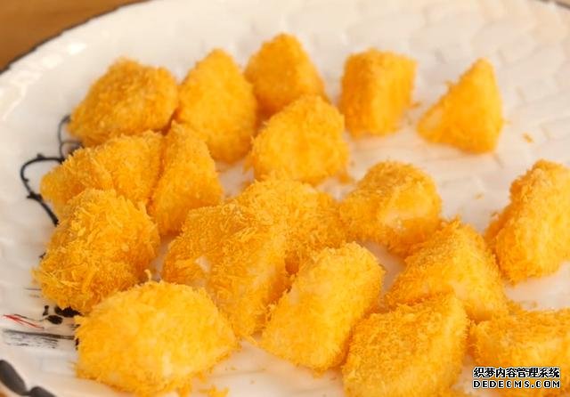 蘋果不要直接吃了，加2個雞蛋，家里來客都不怕，端上桌就被搶光