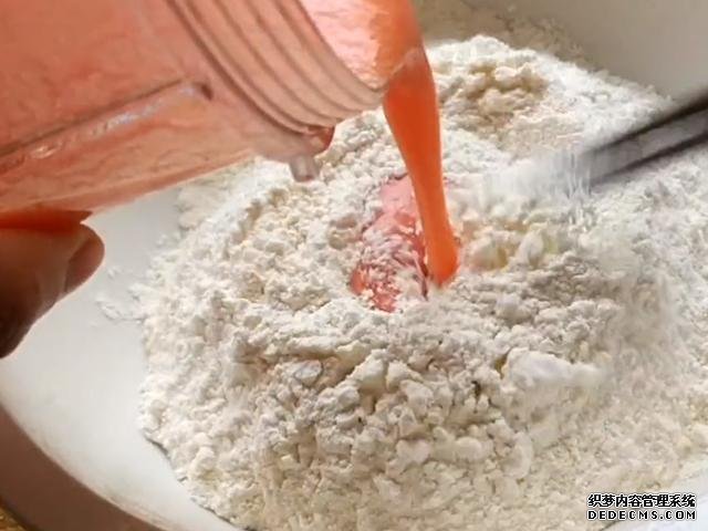 蘿卜渾身都是寶，教你秘制新吃法，不炒不燉不炸，出鍋全家流口水