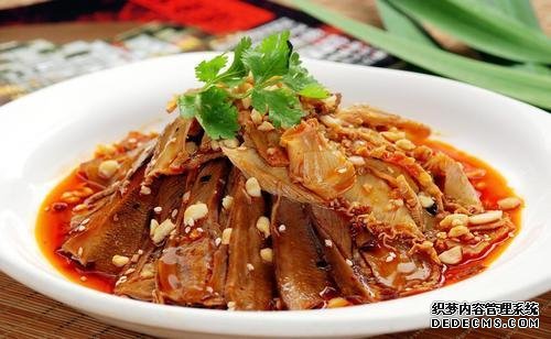 六款川味涼拌牛肉的做法，款款經(jīng)典，道道好吃，做法超級簡單