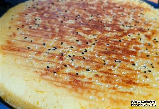 春天玉米面這樣做，不炸不蒸，只需簡(jiǎn)單一做，家里的小孩都很愛吃