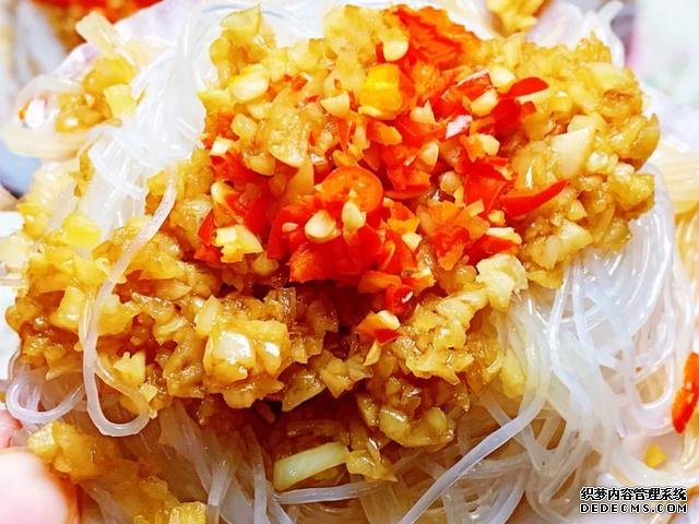 十分鐘搞定蒜蓉粉絲扇貝，料足味鮮全家愛吃，比外面賣的好吃百倍