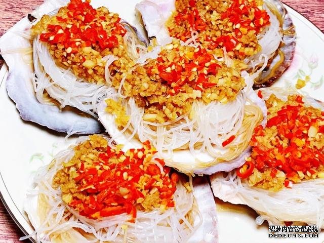十分鐘搞定蒜蓉粉絲扇貝，料足味鮮全家愛吃，比外面賣的好吃百倍