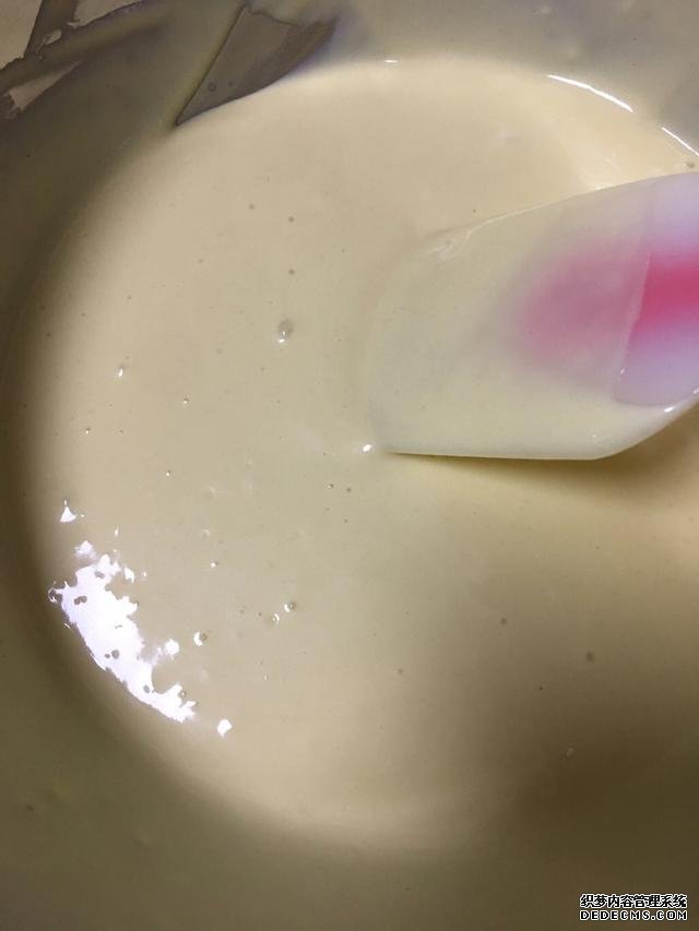 清爽的芒果千層蛋糕，吃了還想吃，再也不用買，一個平底鍋搞定。