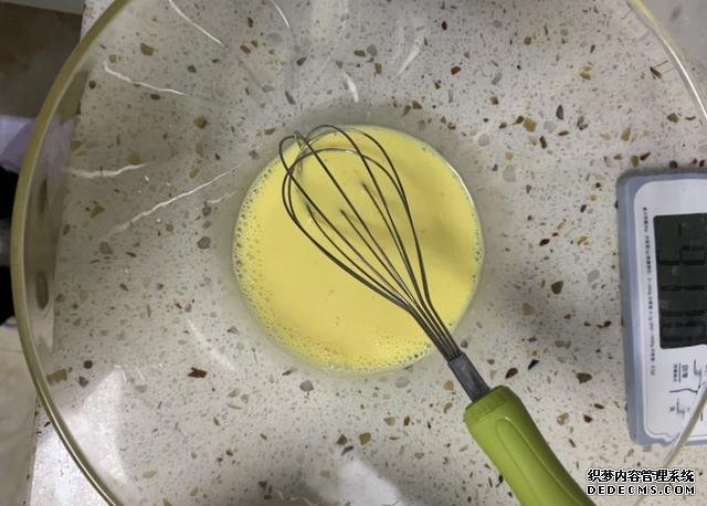 雞蛋這么美味的做法，估計沒有人嘗試過，在國外可是很流行