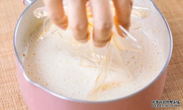 超順滑的豆?jié){布丁比豆腐嫩比蛋撻濃！減肥的你千萬別錯過
