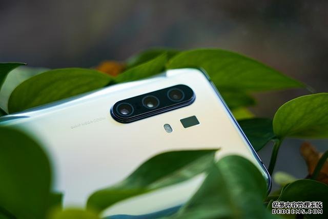 雙模5G直降300元！4350mAh+AMOLED屏+8GB，網(wǎng)友：終于等到了
