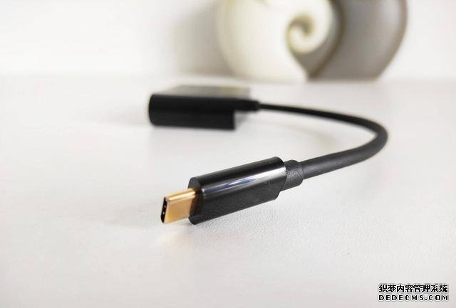 做個抬頭黨，畢亞茲Type-C轉(zhuǎn)HDMI、VGA轉(zhuǎn)換器給你大屏追劇體驗
