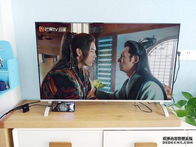 做個抬頭黨，畢亞茲Type-C轉(zhuǎn)HDMI、VGA轉(zhuǎn)換器給你大屏追劇體驗