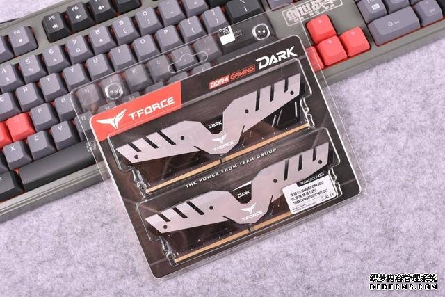 十銓火神32GB×2套裝內(nèi)存評(píng)測(cè)，內(nèi)容創(chuàng)作者福音，大容量才是王道