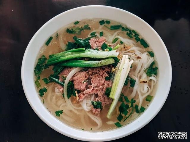一天到底該吃兩頓還是三頓？營養(yǎng)專家從專業(yè)角度給出了答案